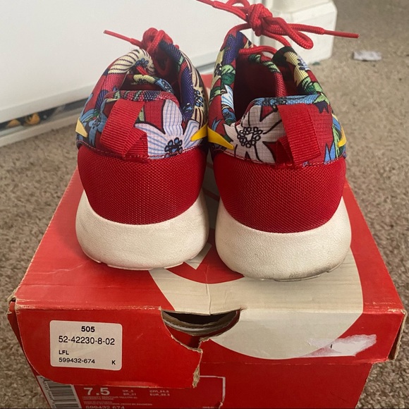 WMNS Nike Roshe Run One Hawaiian Aloha Pack Print 7.5W - Picture 4 of 6